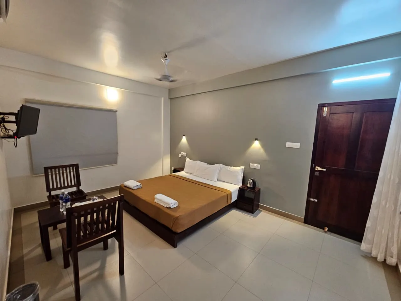 Balcony Room